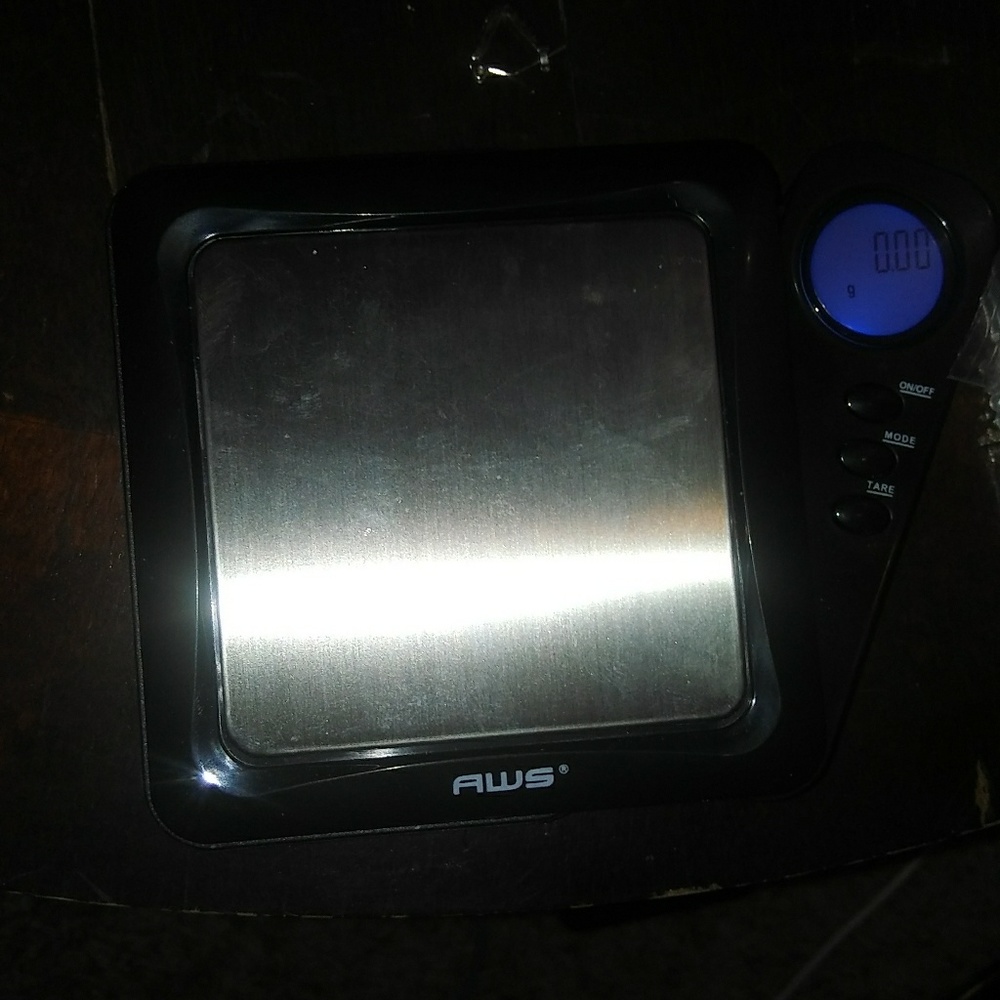 Scales - Picture 3 of 3
